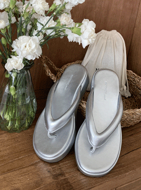 Comfortable full-heeled flip-flops shoes