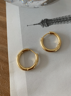 Simple Touch Gold Ring Earring