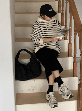 Maternity*Dandeli napping Hoodie