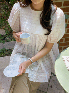 Maternity*Charrr Puff Blouse