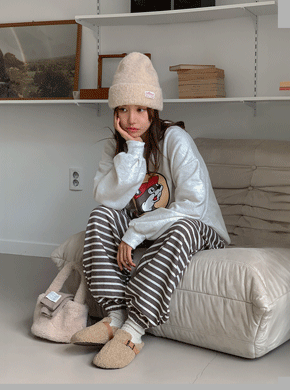 Maternity*Vikis napping Sweatshirt