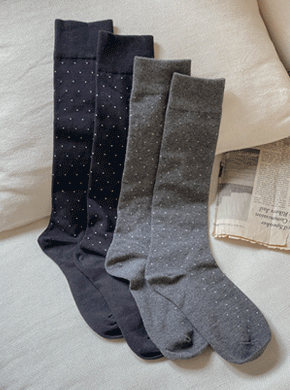 Small dot long socks
