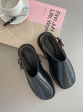 Two-way style blooper sandals