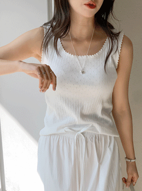 Petit Lace Sleeveless Top