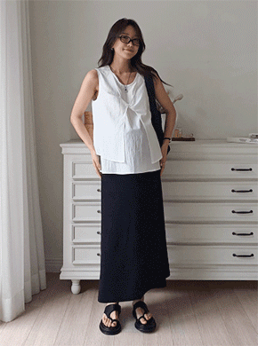 Maternity*Twisted Sleeveless Blouse
